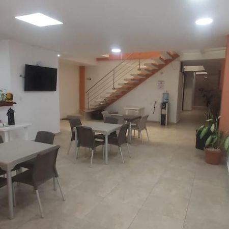 Tapir Hotel Leticia Exterior foto