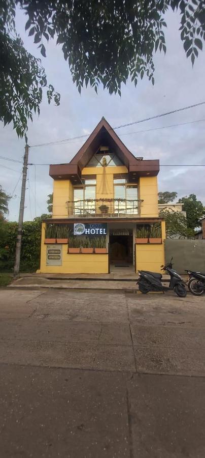 Tapir Hotel Leticia Exterior foto